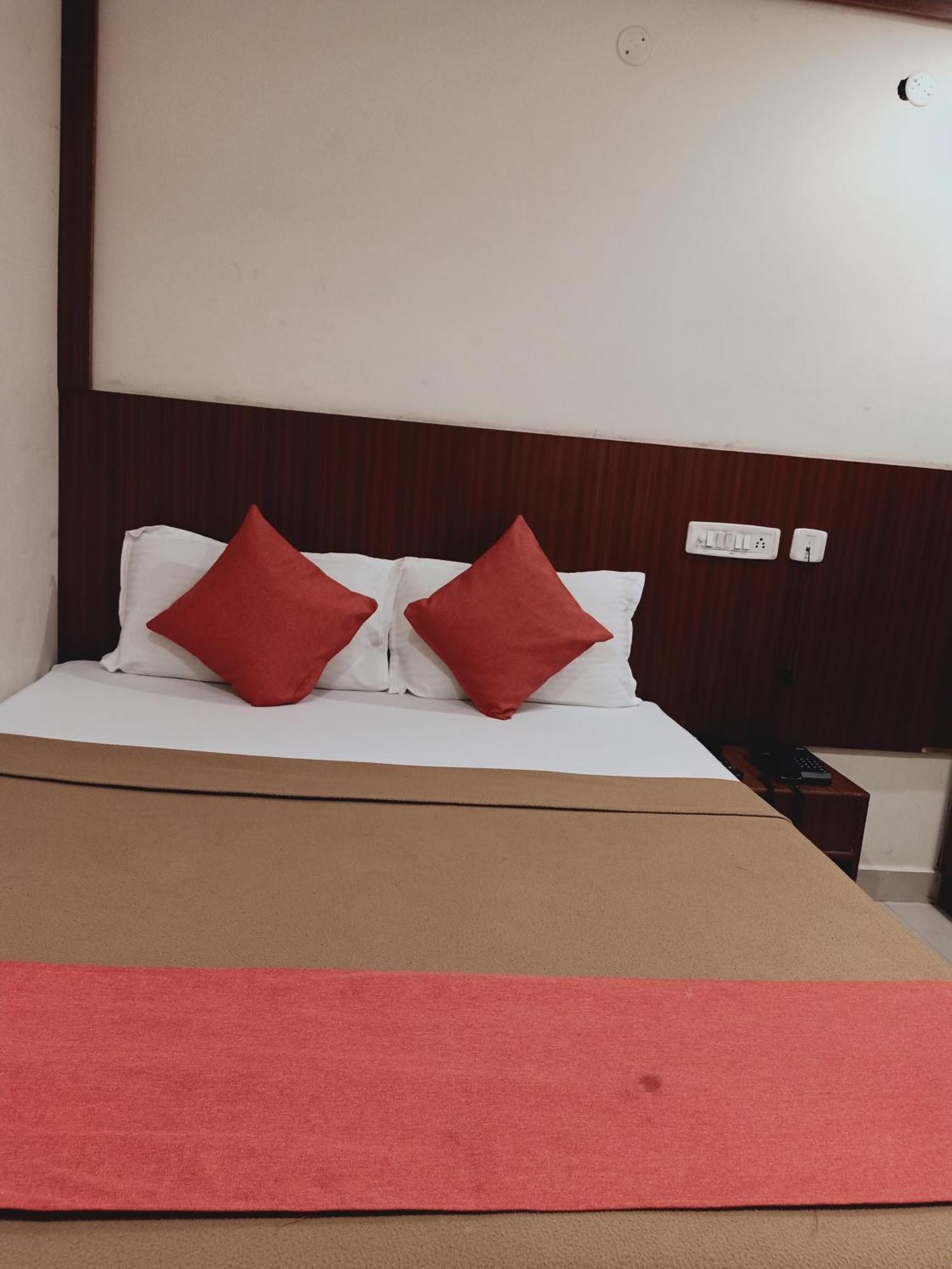 Hotel Neem Tree Hyderabad Airport Shamshabad Eksteriør bilde